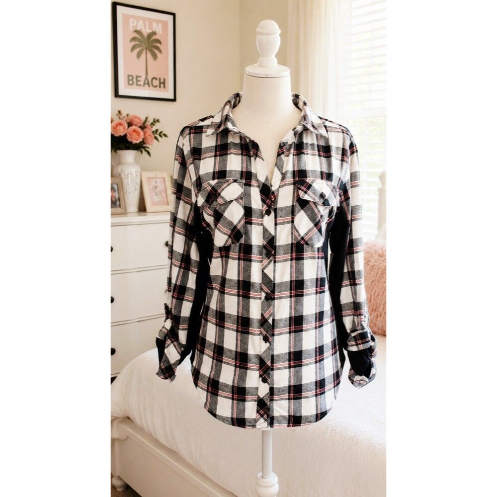Eden & Olivia Women’s Plaid Button Up Shirt Large NWT Black White Red
